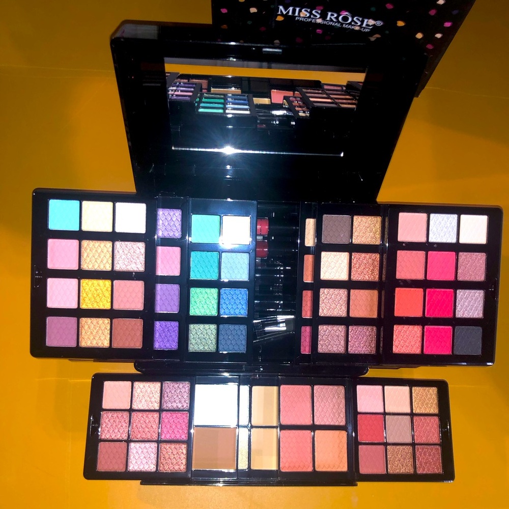 Miss Rose Professional Makeup Kit